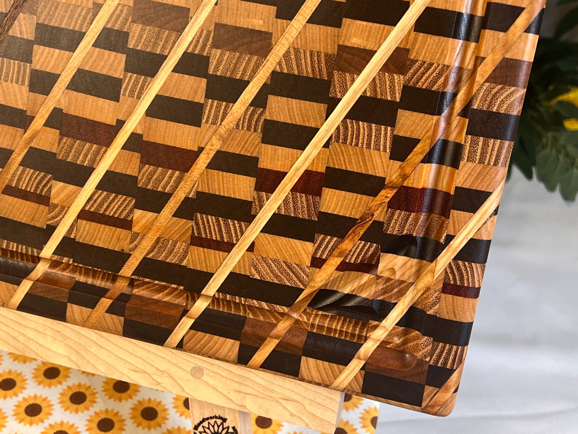 The Ugliest Cutting Board, corner detail
